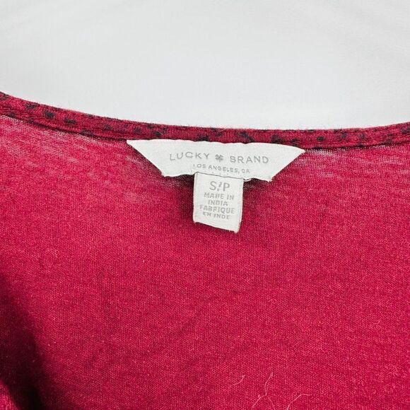 Lucky Brand Sz Small Maroon & Black Animal Print Flutter Sleeve Boho V Neck Top - Picture 5 of 8
